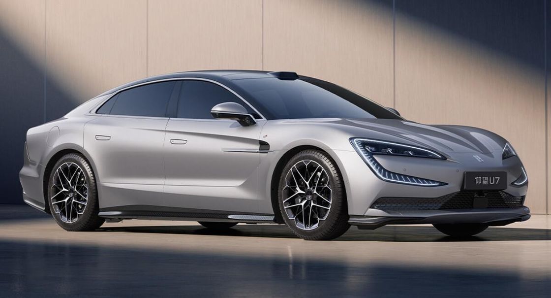 PRESALE 2024 Yeni EV Araba BYD Yangwang U7 Sedan Rüzgar Direnci Cd 0.195 240Kw Motor Gücü