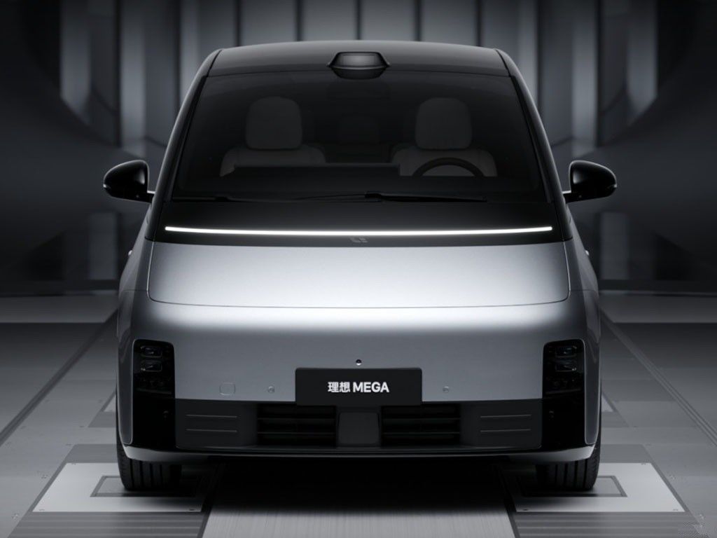 Lixiang MEGA 2024 EV 7 Koltuklu Lüks MPV 710KM Uzun Menzilli 4WD Elektrikli Araba