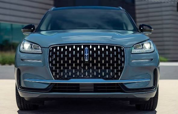 024 Lincoln Corsair Plug-In Hibrit Yeşil Ev SUV 5 Yolcu Lincoln Corsair Sizi Akıllı Özelliklerle Sarıyor