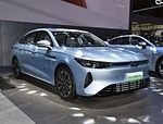 2024 Chery Fengyun A8 hibrit elektrikli arabalar satışa hazır en yüksek hızla 185km/h