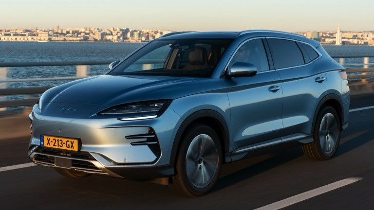 FWD 1.5L Motor BYD SEAL U DM-i PHEV Elektrikli Otomobil Elektrikli Motorlu 18.3kwh Pil Maksimum Gücü 214bhp